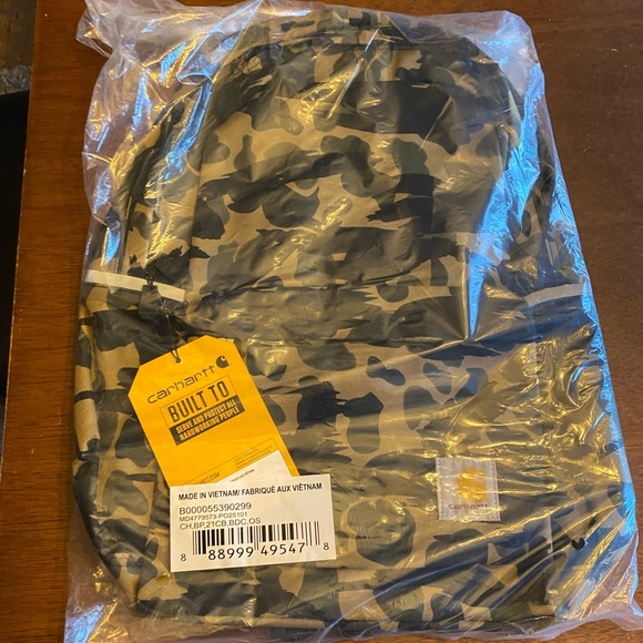 You still in plastic carhartt Hunting camouflage backpack - Picture 4 of 9